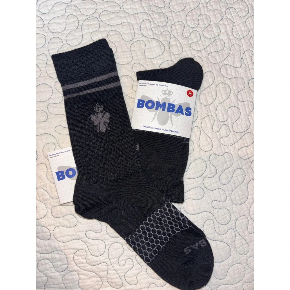 Bombas Black Grey Crew Socks 2 Pairs Size Medium Honeycomb Arch Support